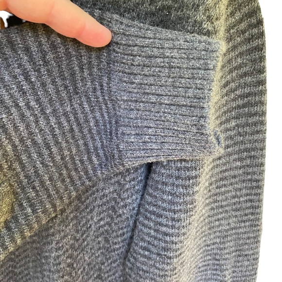 Lorenzo Magni Italy Wool Sweater Size Large Light & Dark Gray Stripes Crew Neck - Picture 12 of 12